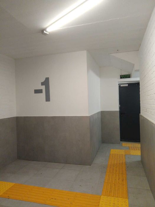 Паркомісце в ЗДАНОМУ БУДИНКУ!!!