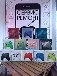 Игровой контроллер Xbox Series в ассортименте