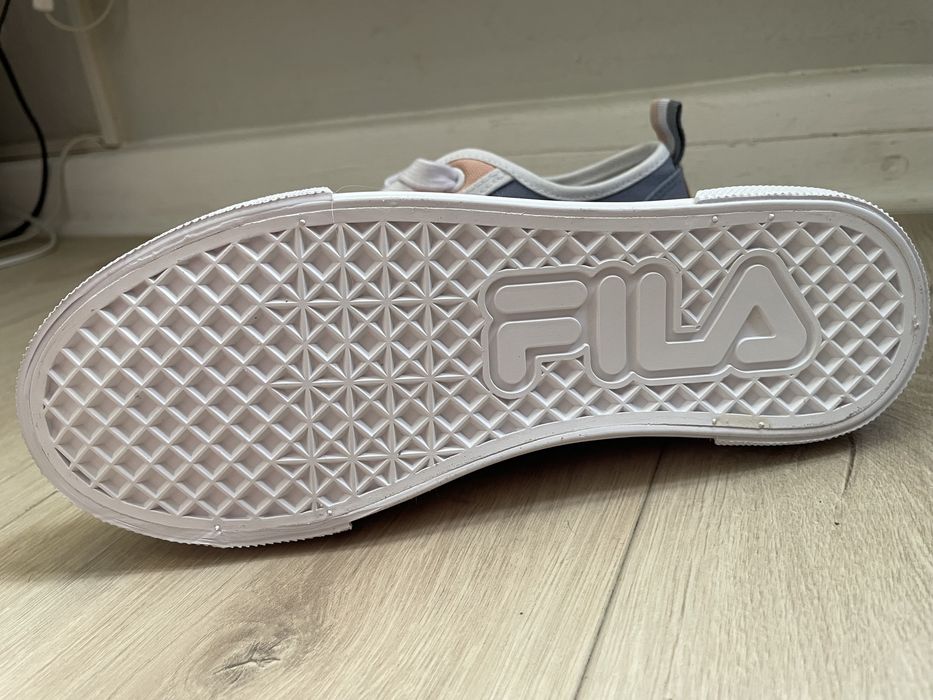 Fila кеди нові кольорові з текстилю