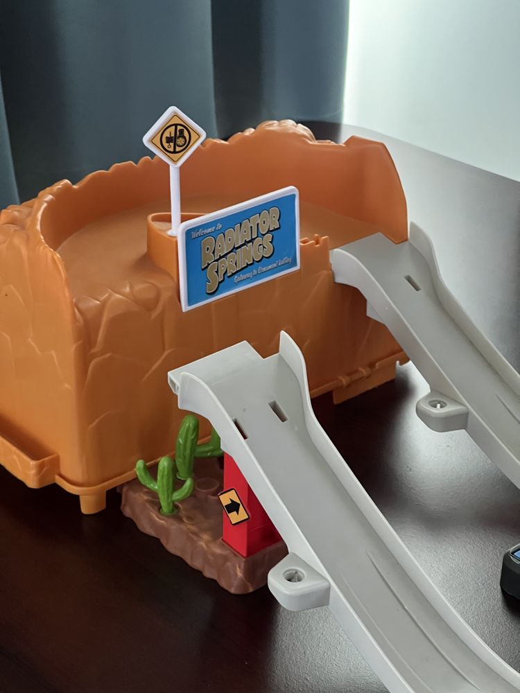 Автотрек Тачки Mattel Disney Pixar Cars