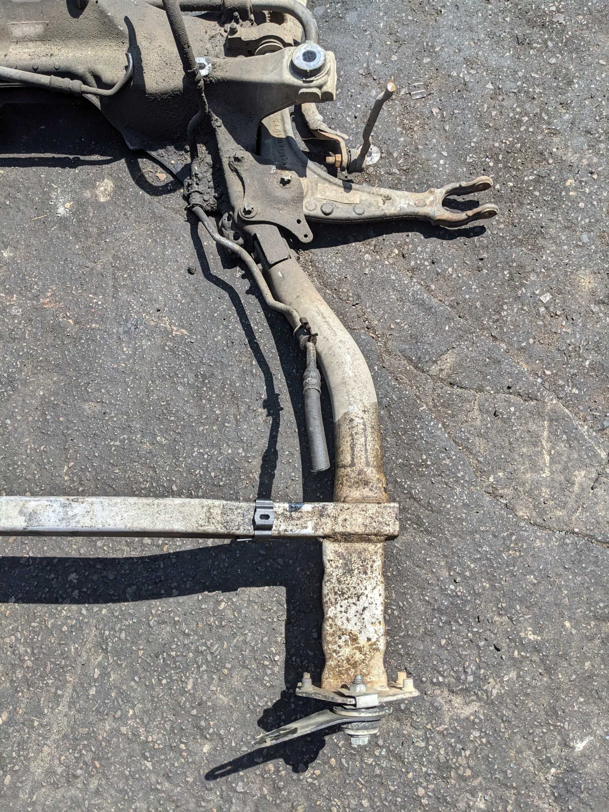 Peugeot 407 1.6 HDI Sanki Wózek Belka Kołyska Trawers Przód Przednie