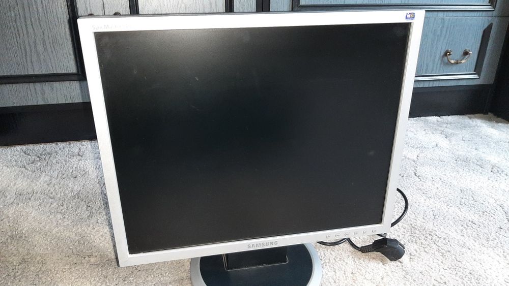 Monitor Samsung 940 N