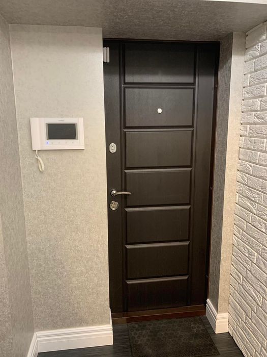 Аренда сучасноїї 2-х кімнатної квартири. Центр.