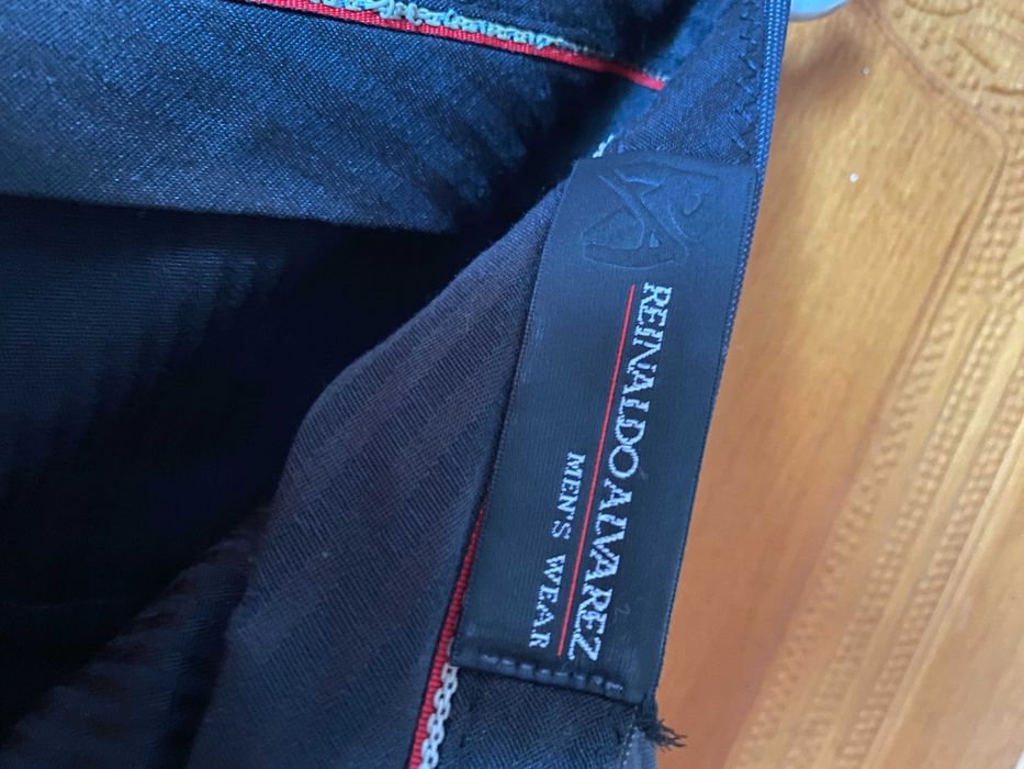 Мужской деловой костюм Reinaldo Alvarez