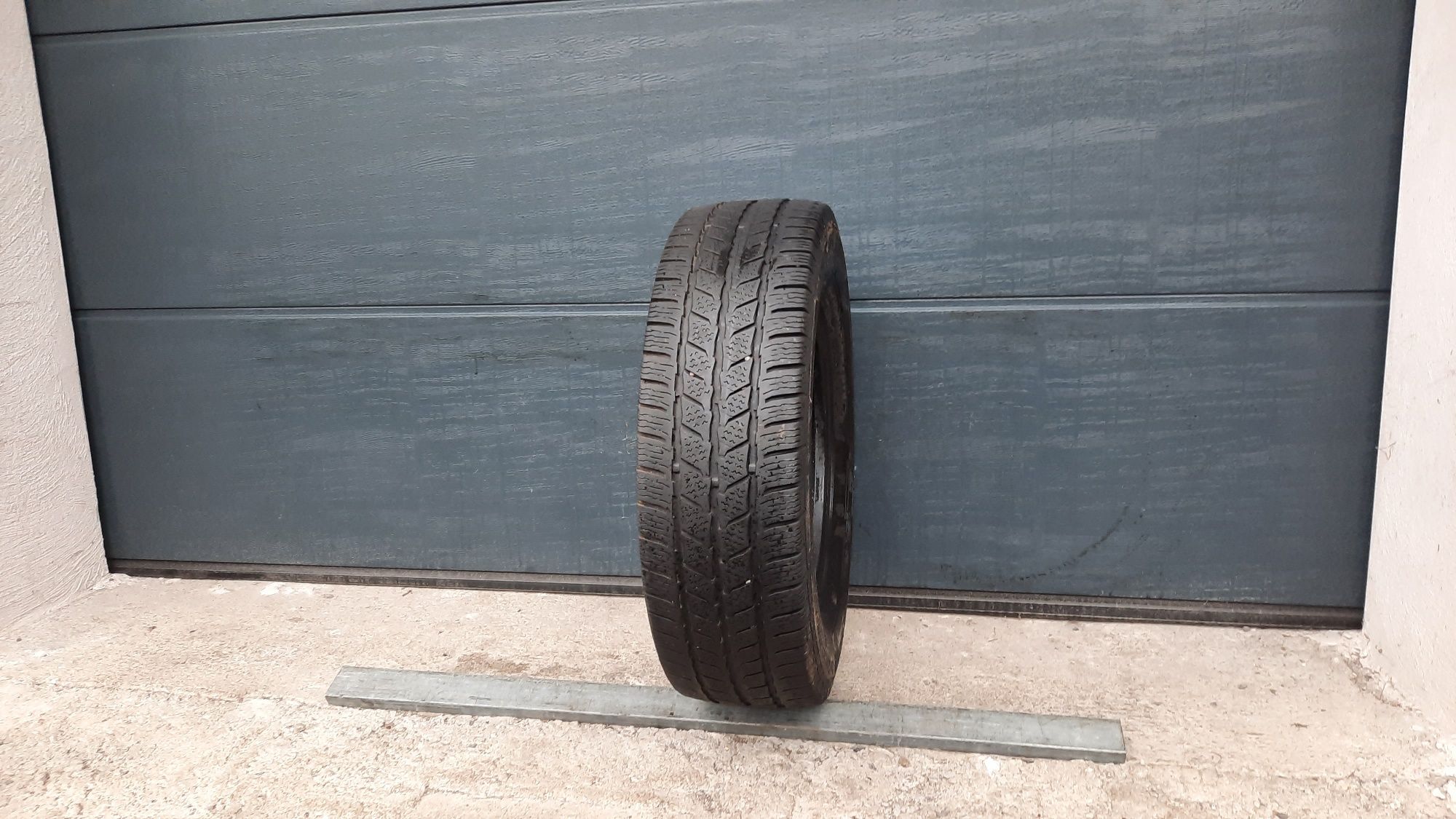 Continental 225/75 R16 C VanContact Winter