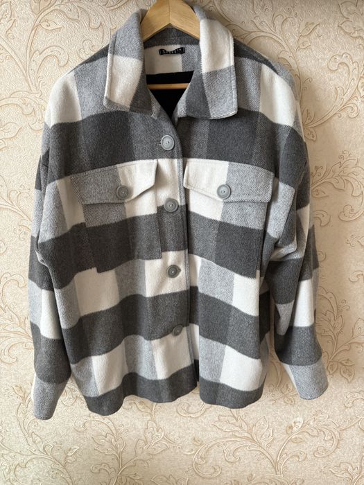 Продам пальто рубашку