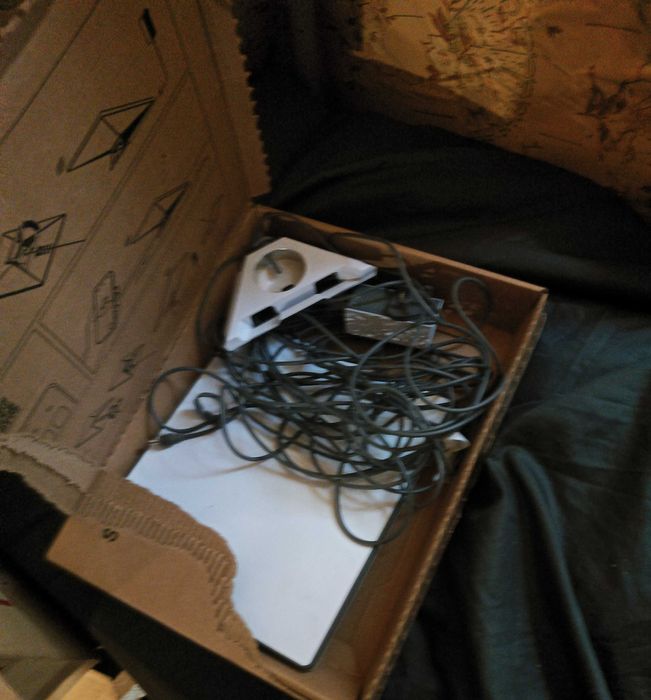 Starlink mini ...новий без акаунта...розірвана коробка