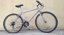 Bicicleta  BTT clássica.