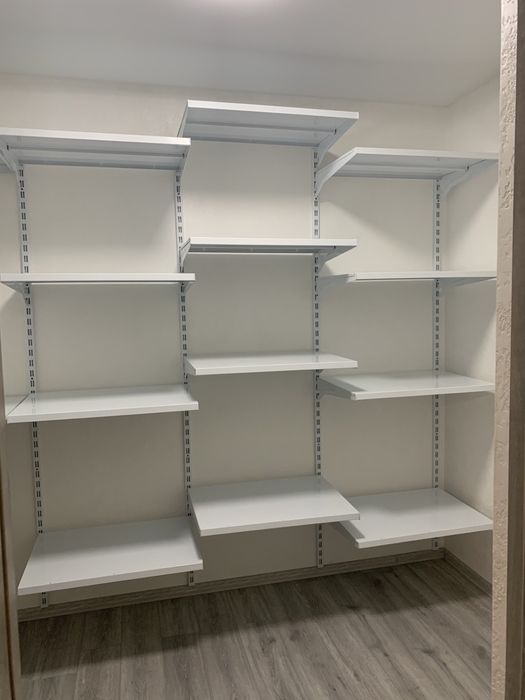 Стелаж настінний настенный стеллаж б/у гараж кладовка гардероб