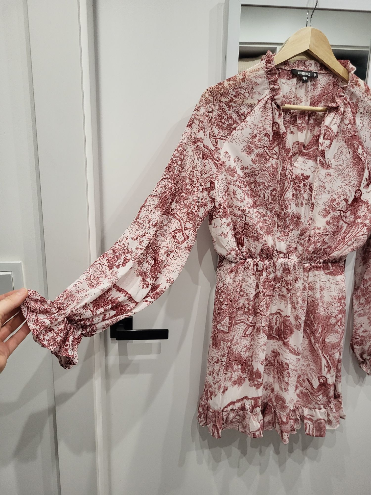 Sukienka S M missguided szyfonową lekka zara rozkloszowana mini