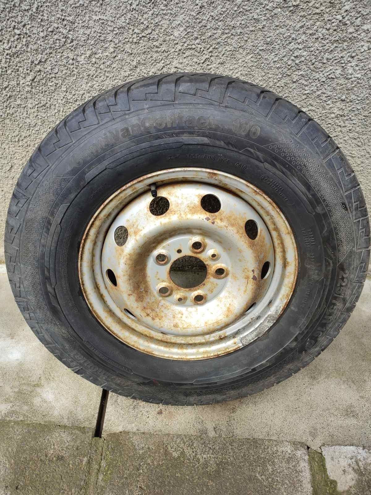 Continental 225/75 R 16 C шина з диском