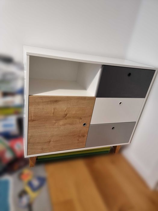 Zestaw mebli do pokoju dziecięcego / młodzieżowego