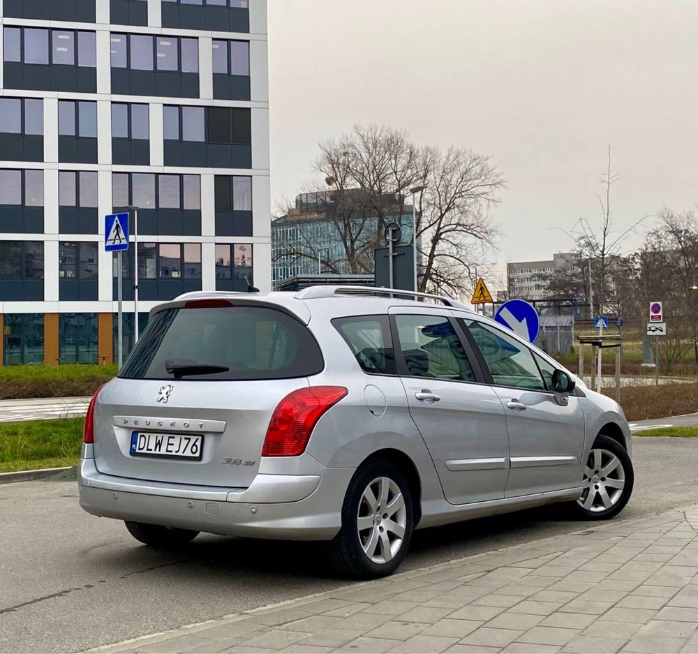 Peugeot 308 SW | Automat | Panorama | Klima | 2008 rok