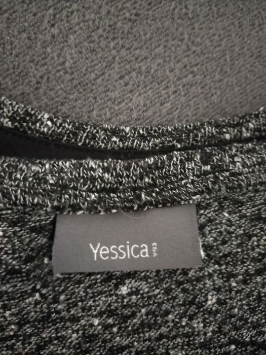 Bluzeczka pasuje do wszystkiego