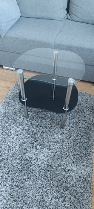Mały stolik szklany
