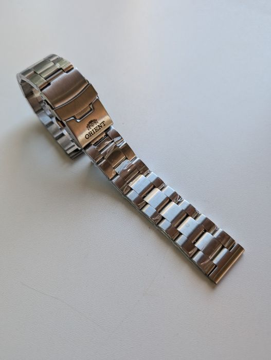 Стальний браслет Orient