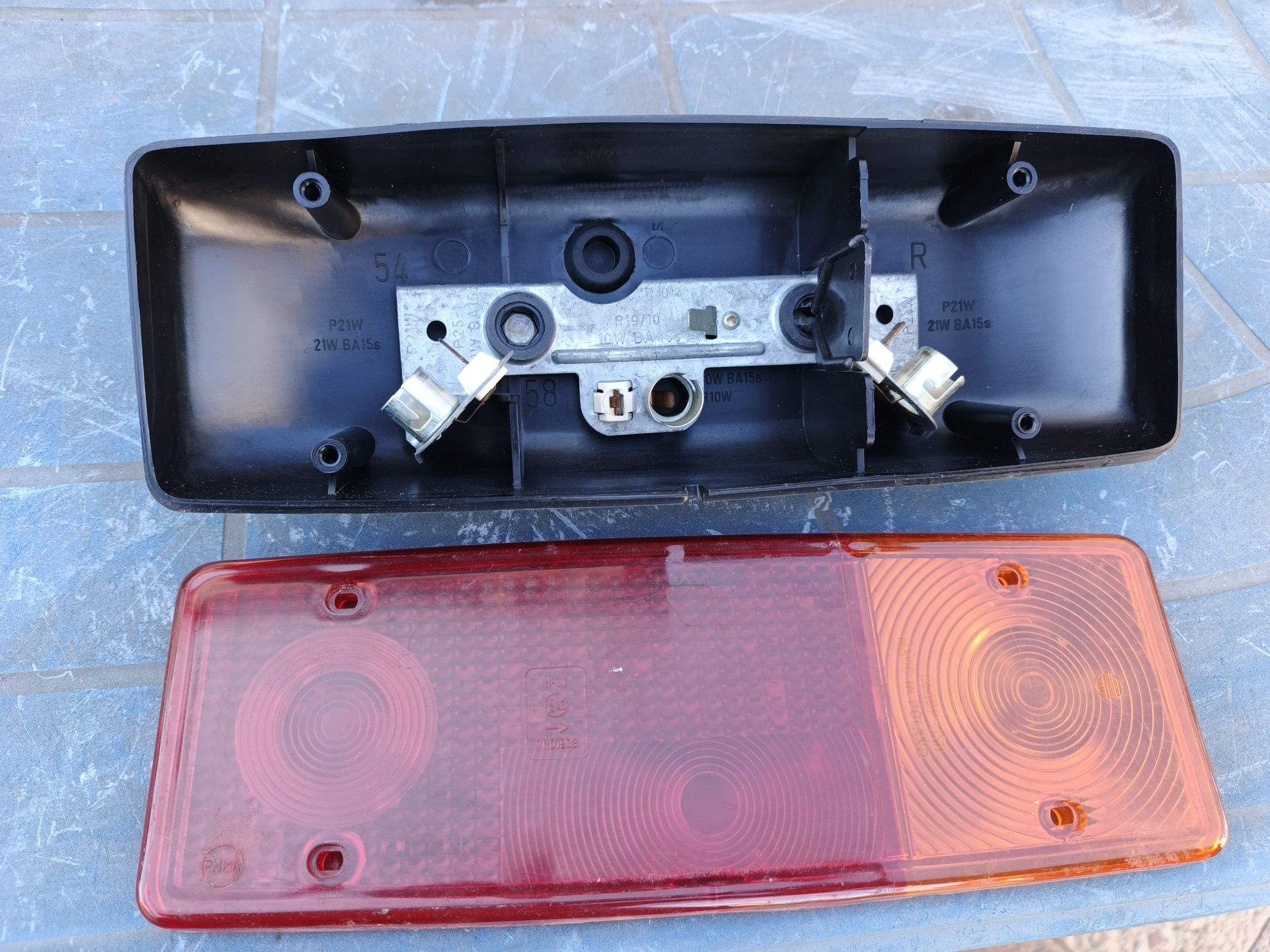 Lampa tylna rolnicza