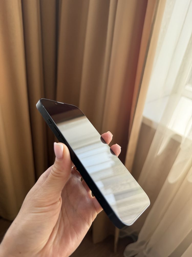 Продам iphone 13, 128 gb