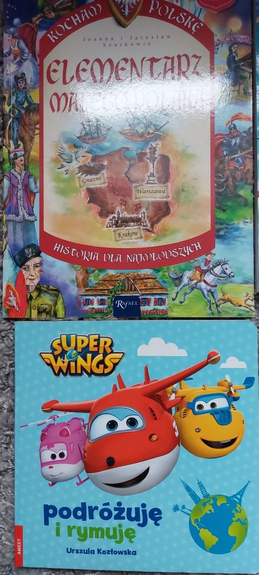 Książeczki "Super Wings "I inne kolorowanki, czytanki