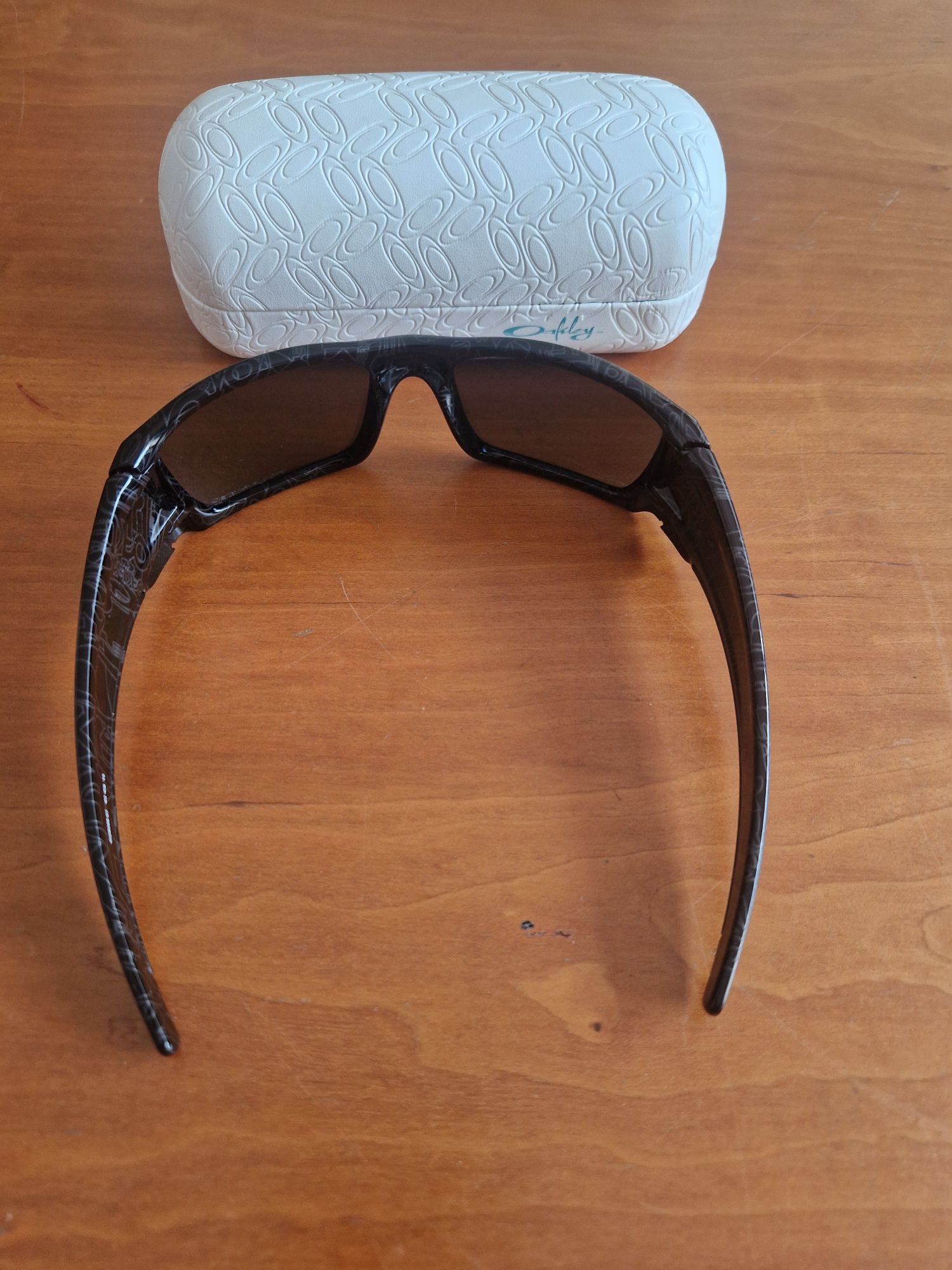 Óculos de sol "Oakley Fuel Cell", Made in USA