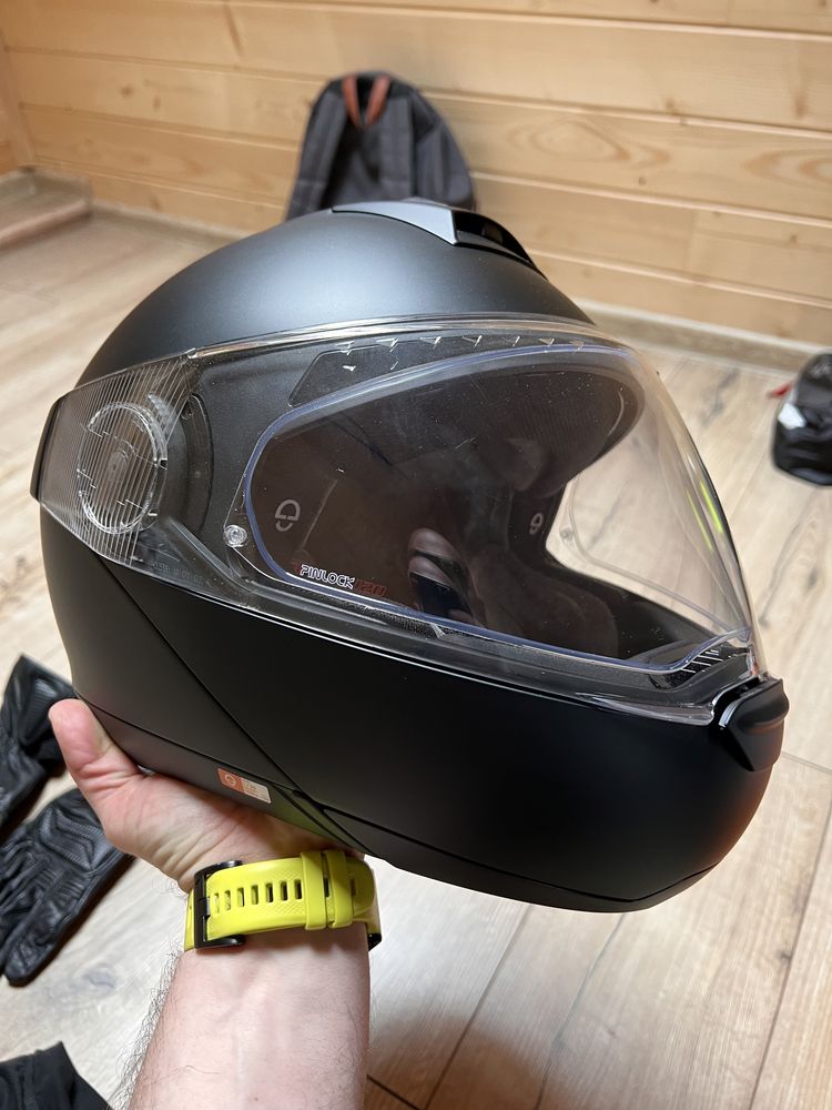 Мотошолом Schubert C4pro  Matt Black+ Schuberth SC1 Advanced