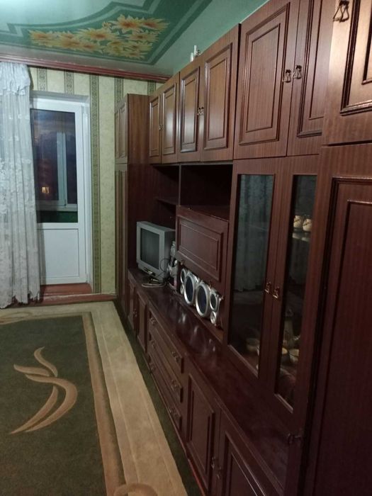 здаю кімнату 16 м.кв в 3-х кім. квар.  р-н Промавтоматики, біля АТБ