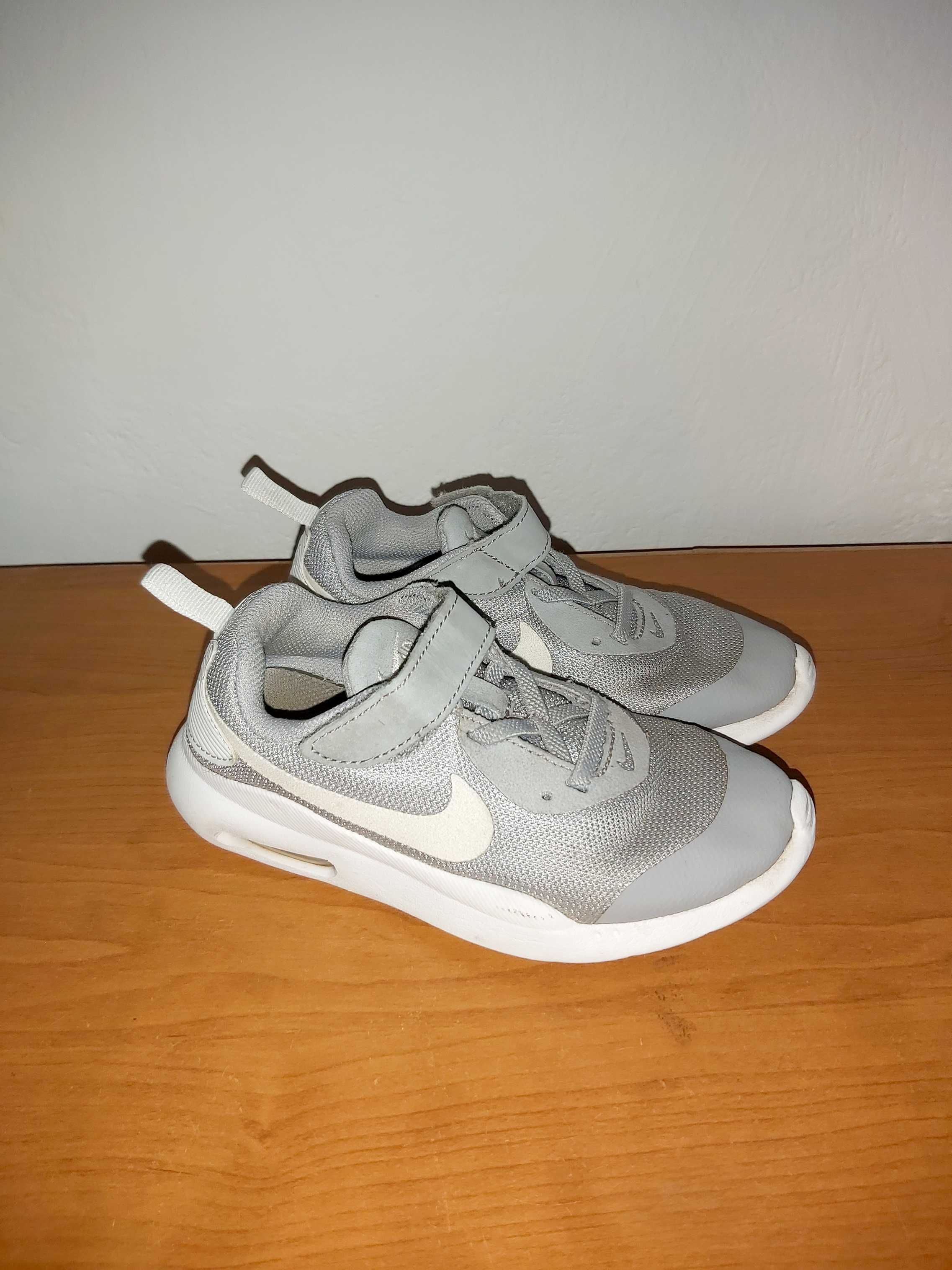 (125) Nike r. 28 Adidasy Buty sportowe