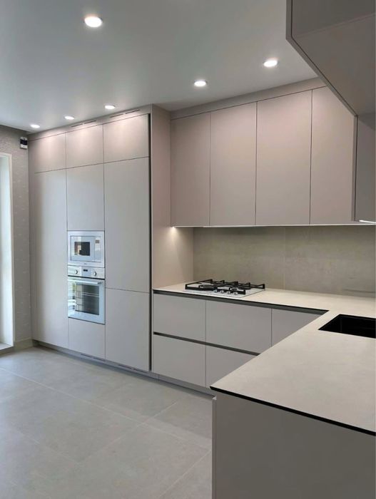 Meble na wymiar, stolarz meblowy, kuchnie.