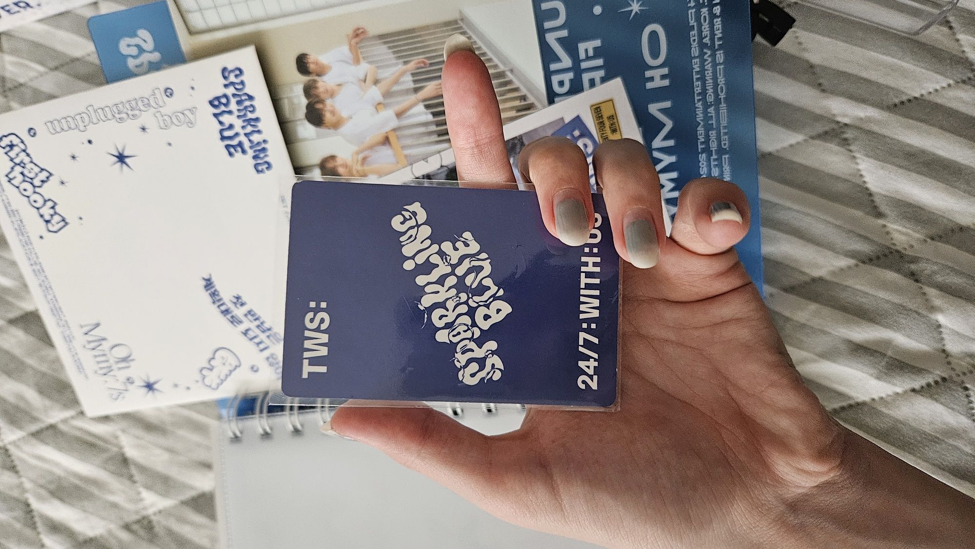 TWS: sparkling blue album
