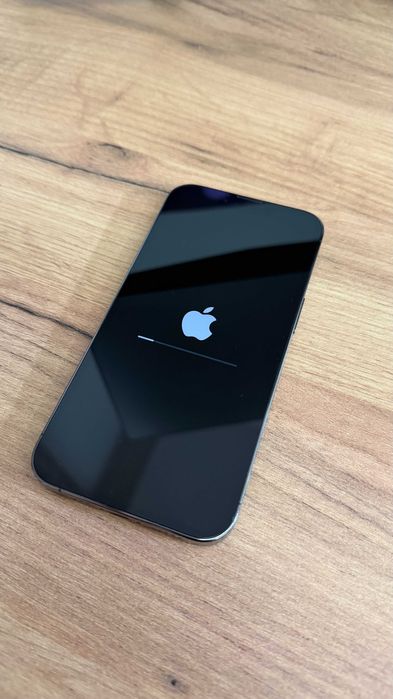 Apple iPhone 13 Pro 512GB grafitowy / stan bardzo dobry / 2 etui