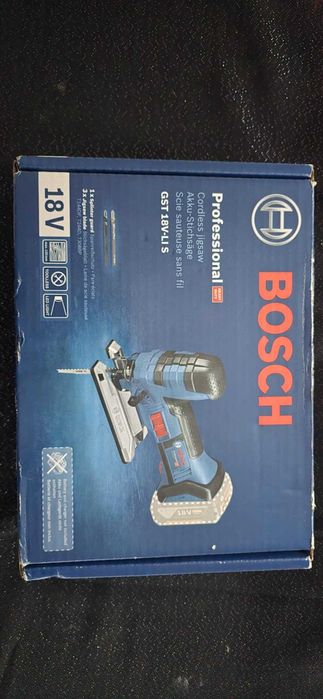 Wyrzynarka akumulatorowa GST 18V