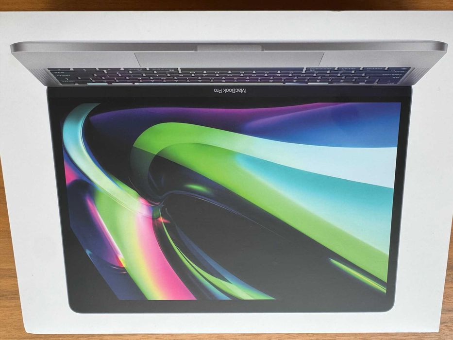 Apple MacBook Pro 13” M1 8GB RAM 256GB SSD – Stan bardzo dobry