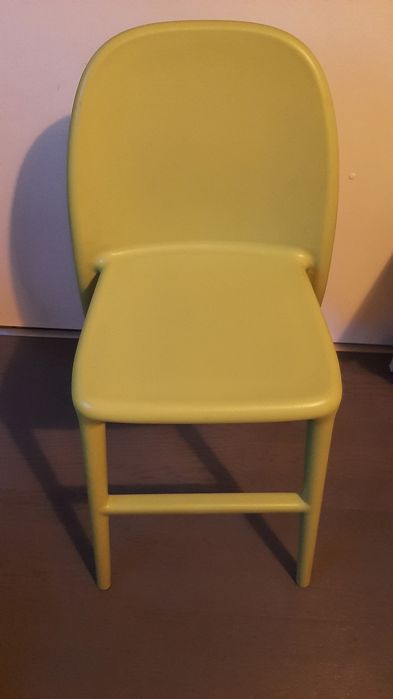 Zielone krzesełko Ikea Urban