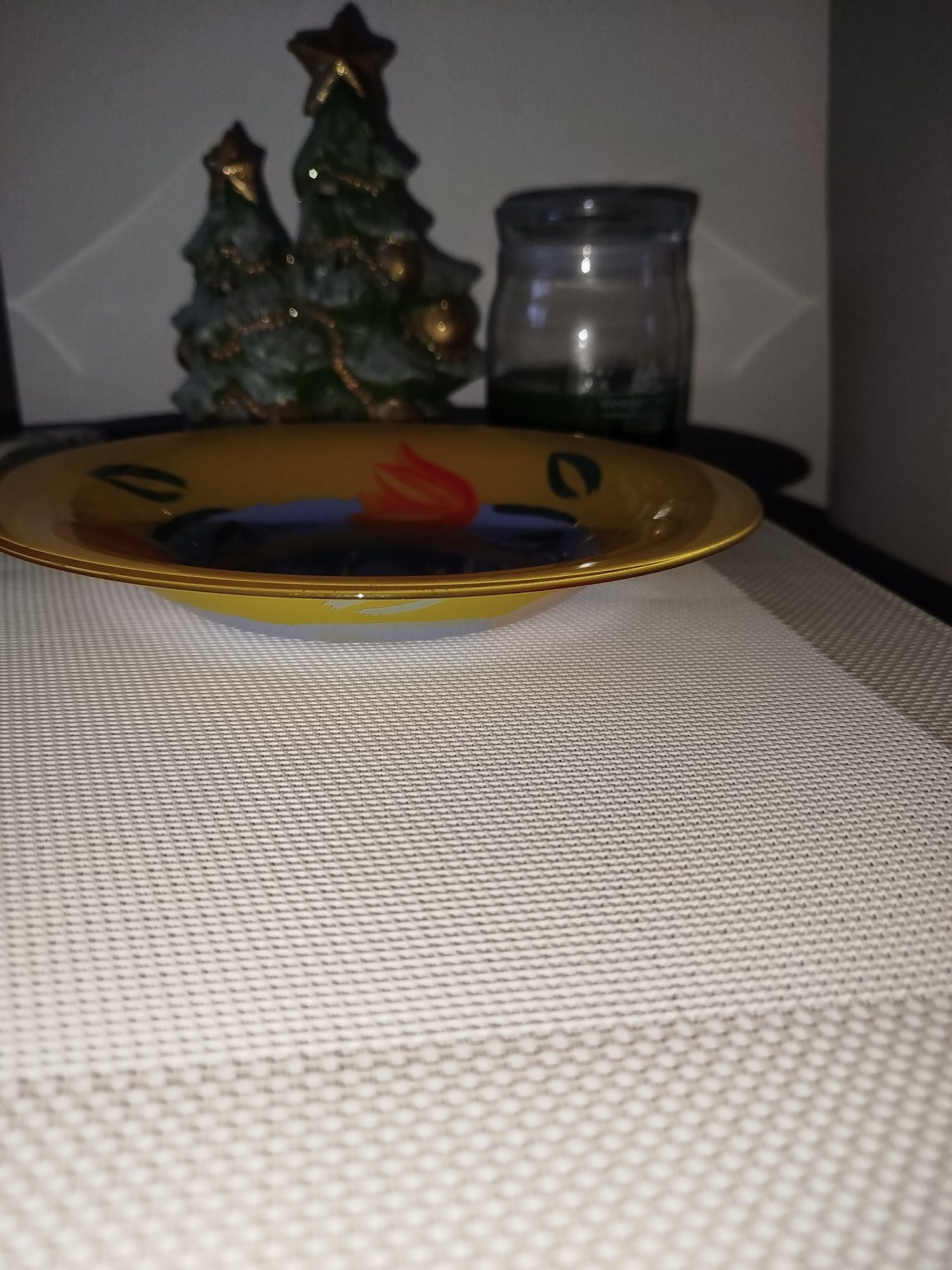 Talerze Arcoroc France,  20 zł za 1 szt