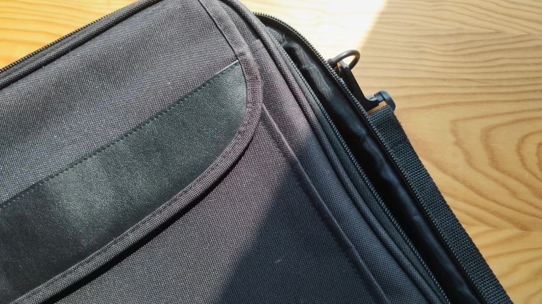 Case Logic Laptop Case