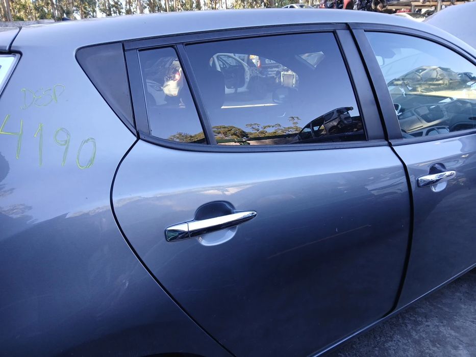Porta trás direita NISSAN Leaf EV (ZE0)