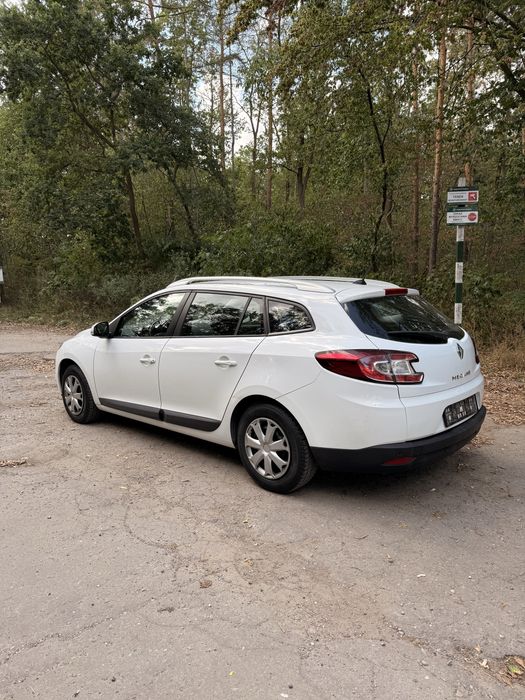 Renault Megane 3 na cześci OV369 DC4000 drzwi maska zderzak klapa kola
