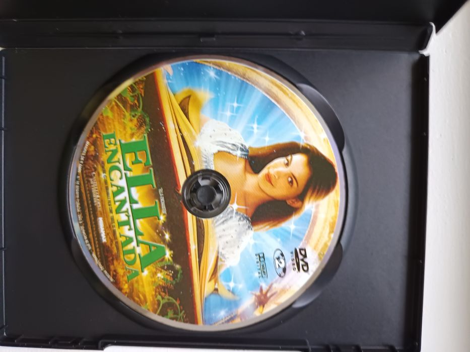 DVD Ella encantada