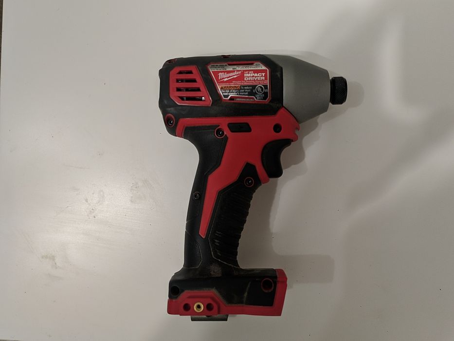 Гайковерт Impact Milwaukee 2656-20