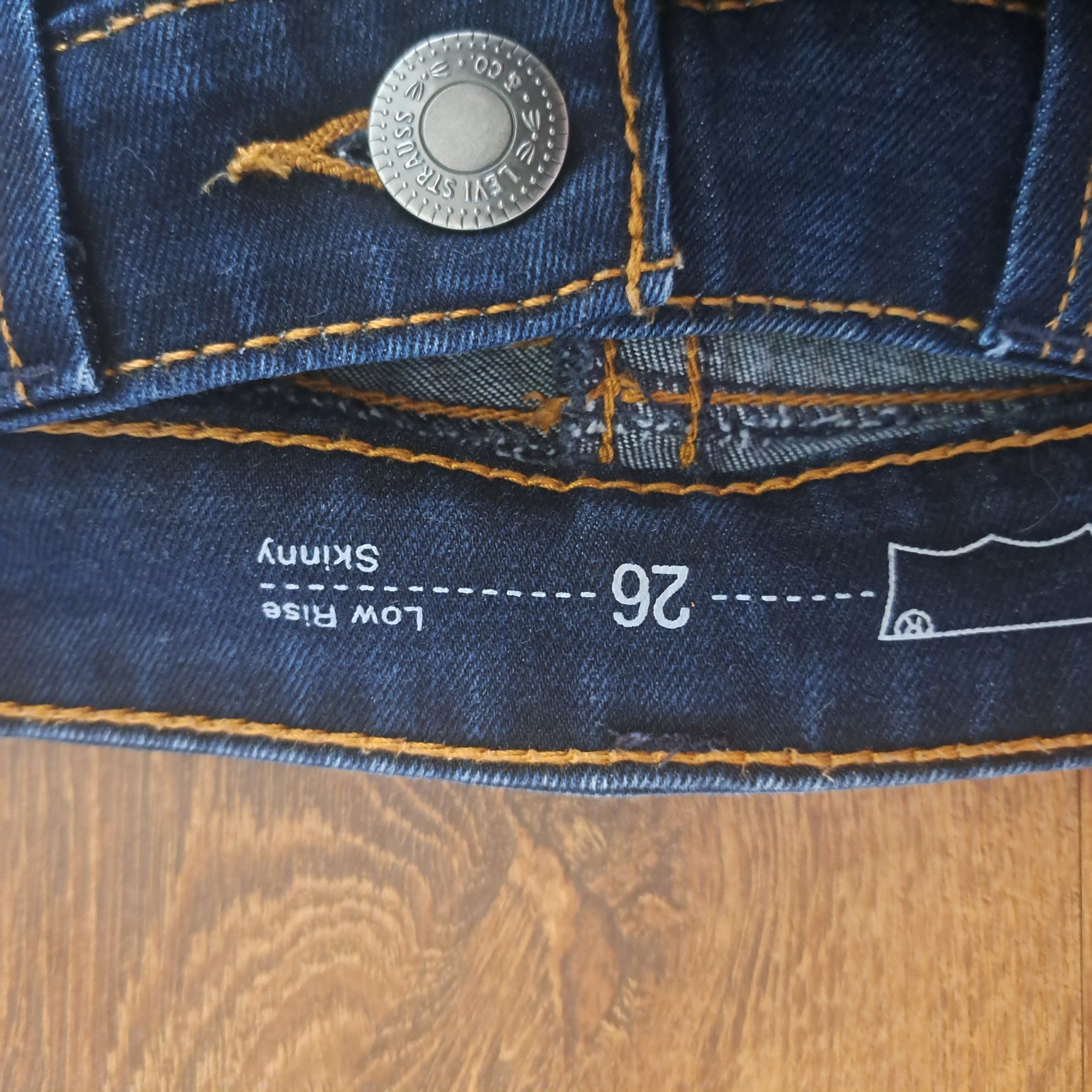 Spodnie damskie jeansowe skinny 26