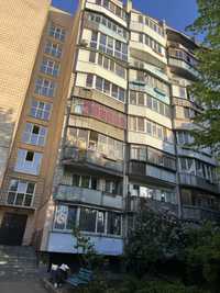 Киев ул Голосеевская д 3 продам 1 квартиру
