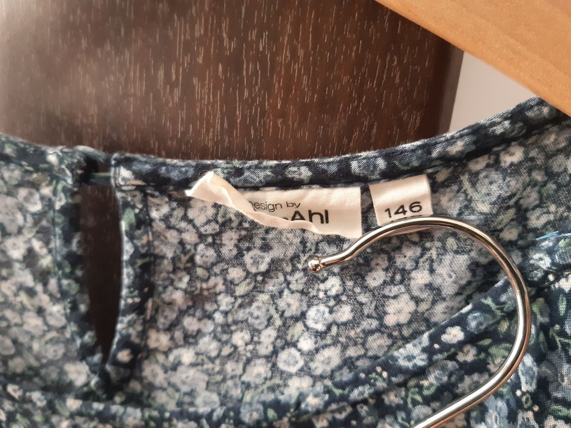 Sukienka na krotki rękaw r.146 KappAhl
