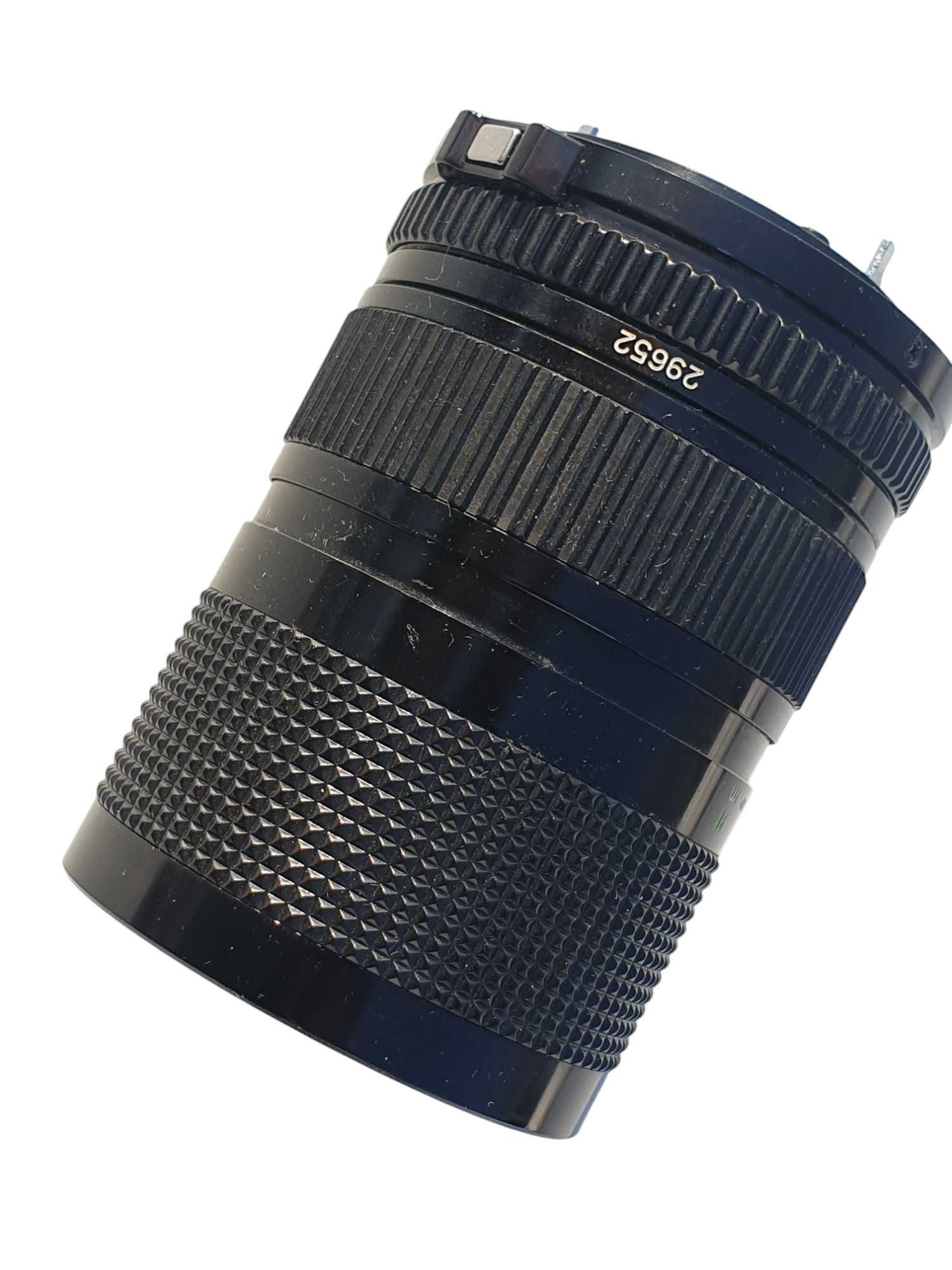 Stary obiektyw Canon Zoom Lens FD 35-70mm f/4 wraz z filtrem BEWETAR