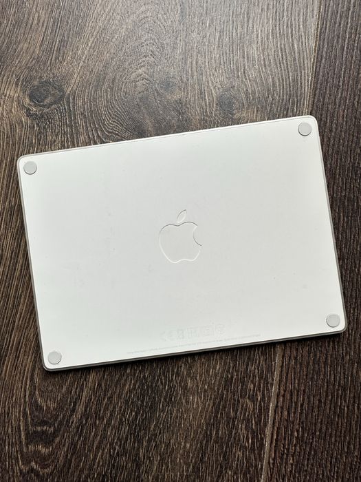 Apple Magic Trackpad (lightning, usado, bateria 2-3 dias)