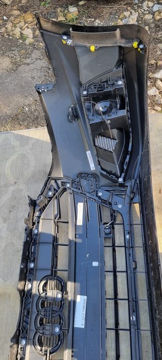 Zderzak przód przedni audi a4 b9 8w lift 20- kompletny