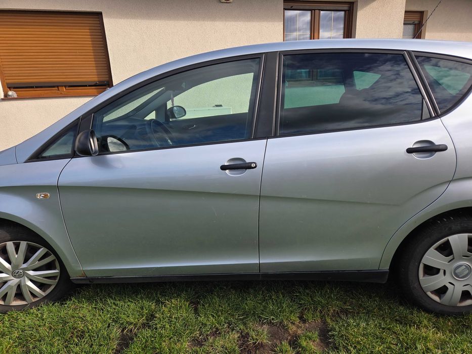 Seat Altea  Maska zderzak Lampy Drzwi  L57Y