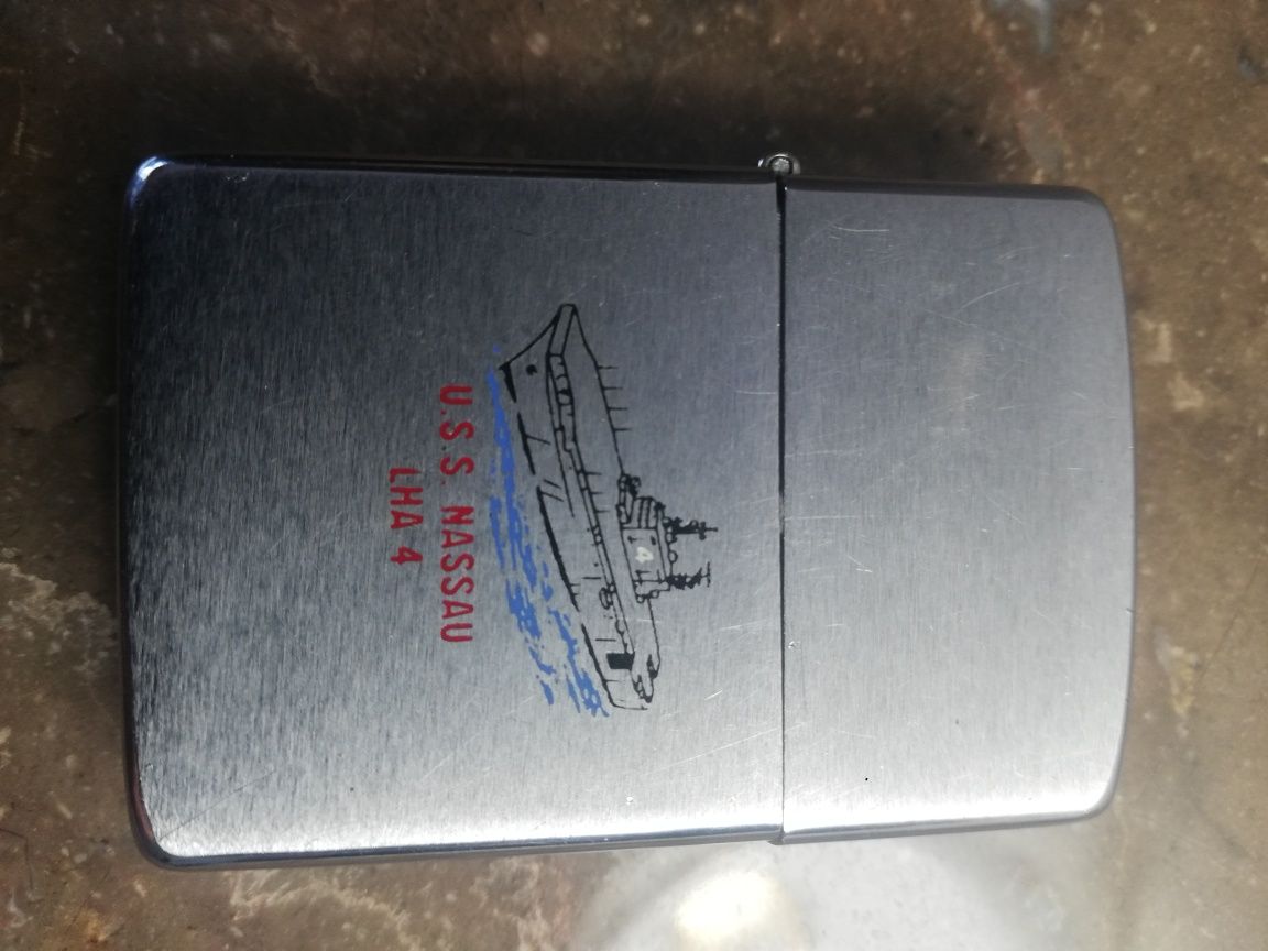 Isqueiro Zippo dos Marines