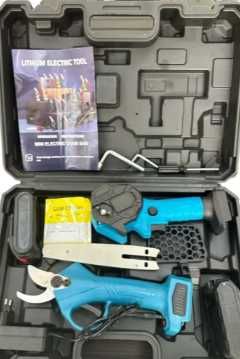 Набір в кейсі акумуляторна міні пила 6 дюймів і акумуляторний секатор