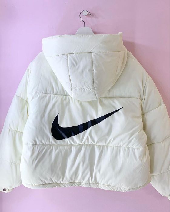 Жіноча куртка Nike, Теплий пуховик найк, Куртка nike з капюшоном