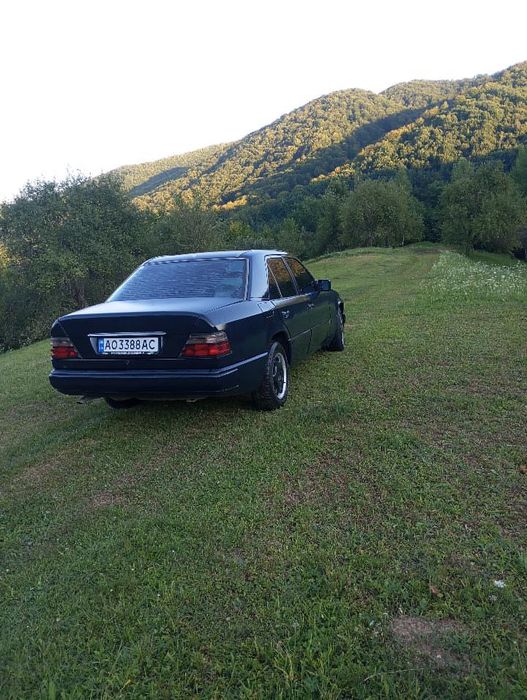 Продам мерседес w124